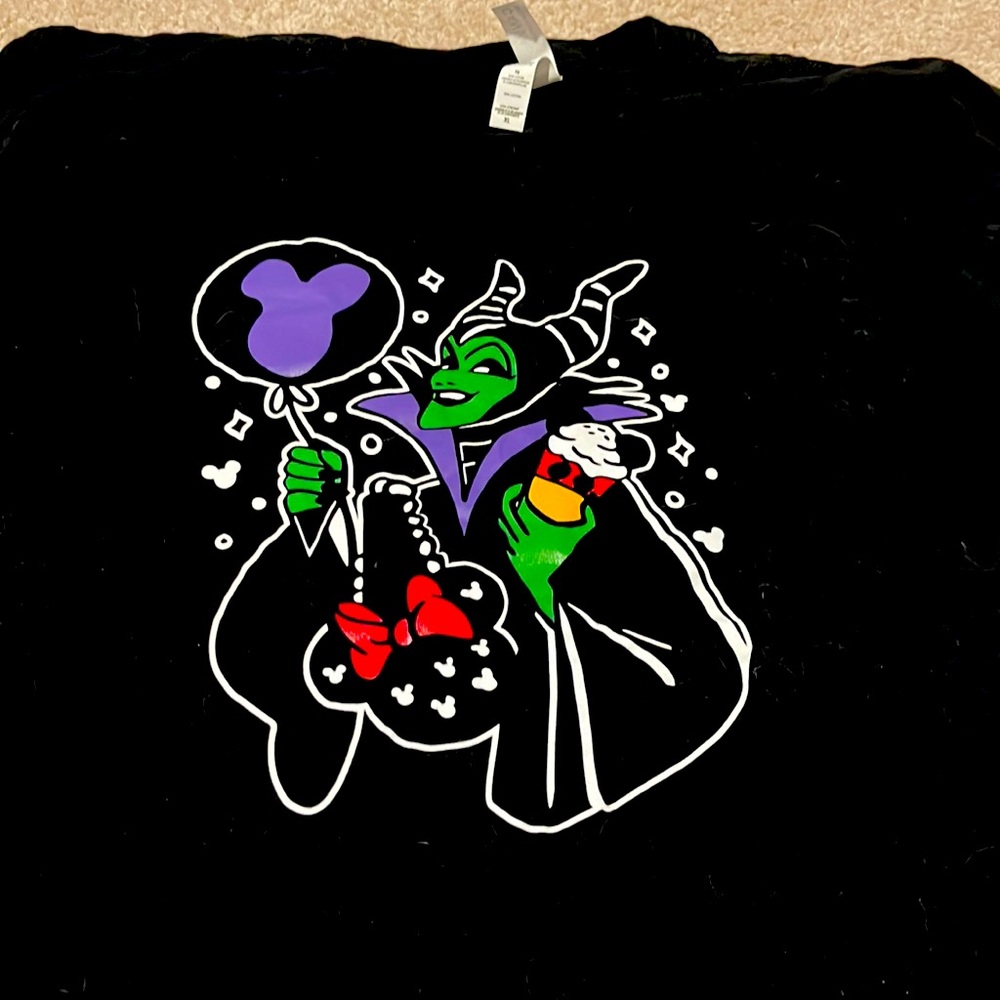 Xl Disney tee excellent condition